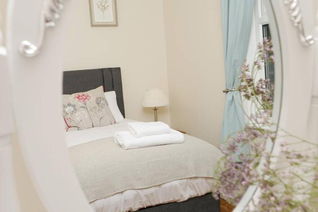 The River Walk House York Villa Luaran gambar